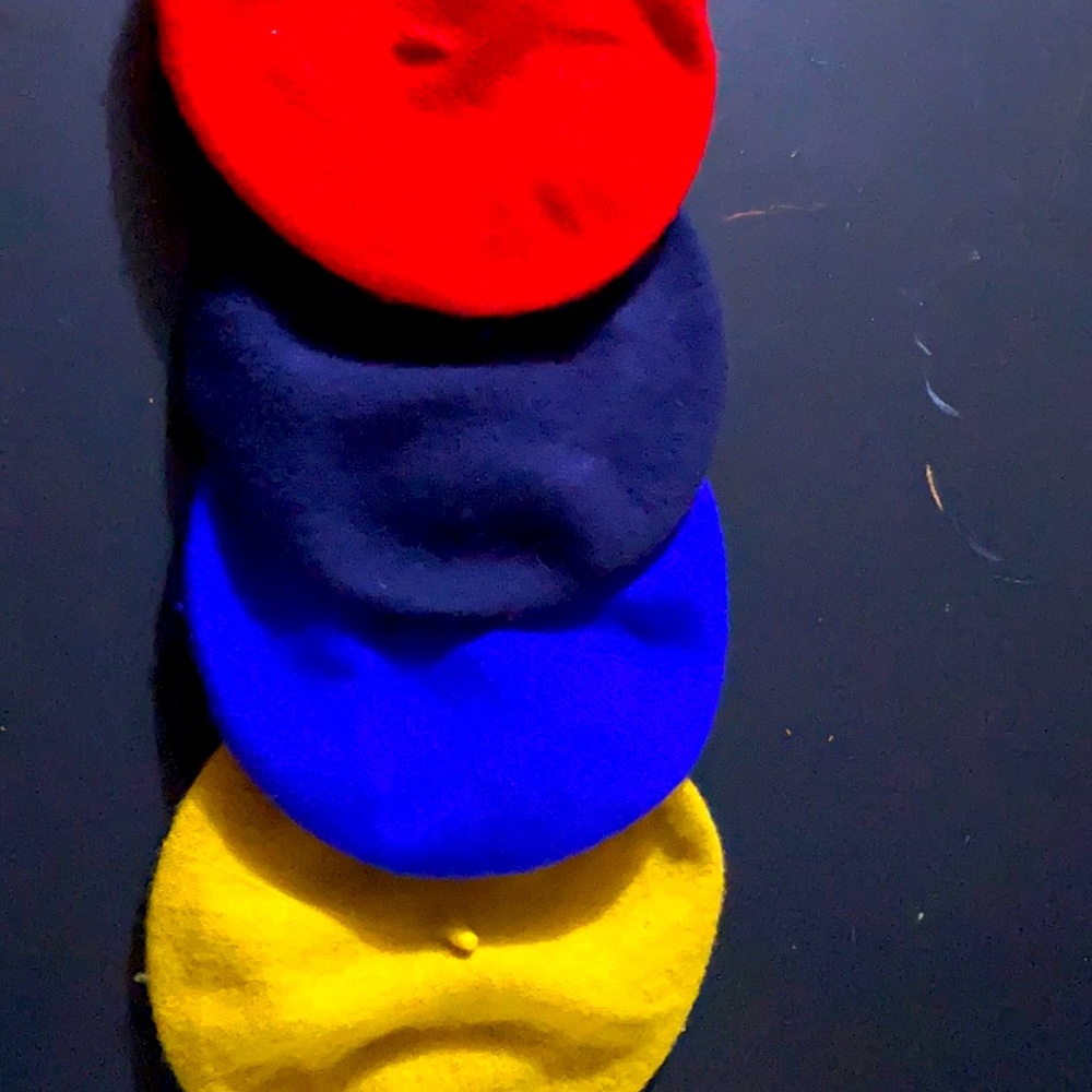 4 wool berets